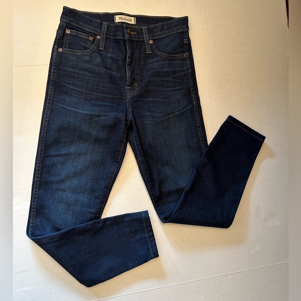 Madewell dark denim 10” High Riser Skinny Skinny Jeans size 26.‎ A11